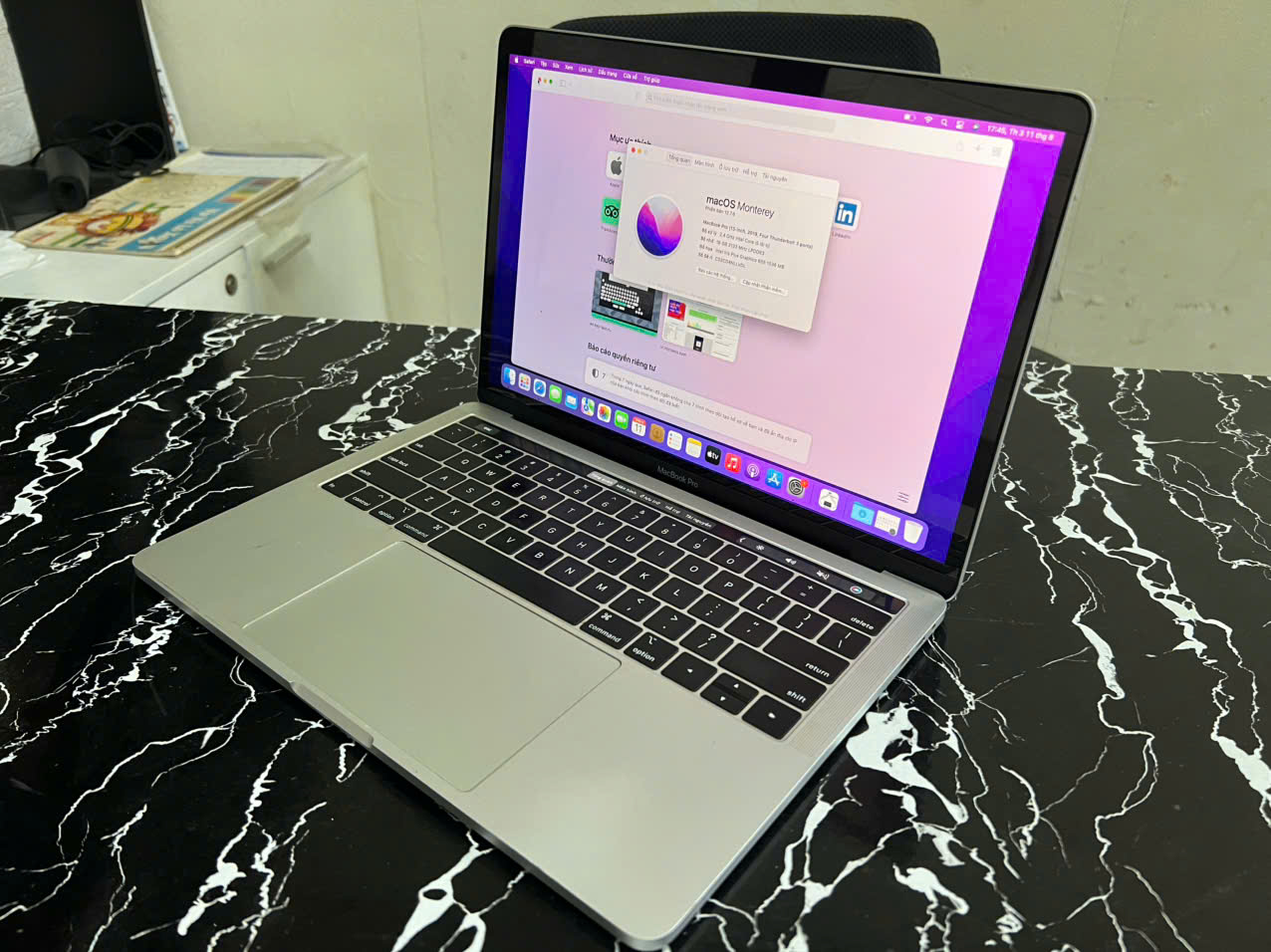 Apple MacBook Pro 2019 i5 16GB/250GB Bạc